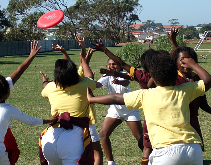 Teach Kids Ultimate Frisbee in South Africa