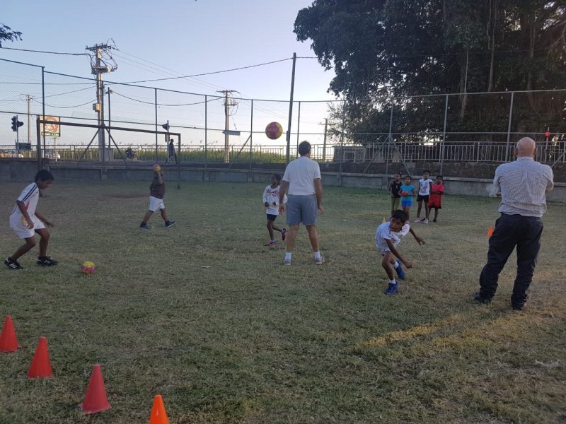 Coach handball in Mauritius