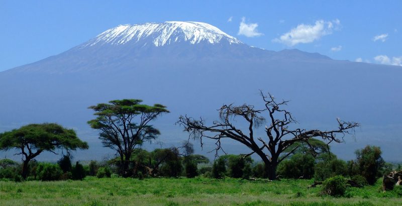 Tanzania - 1568 - Kilimanjaro - Mountain Views - Snow capped Summit