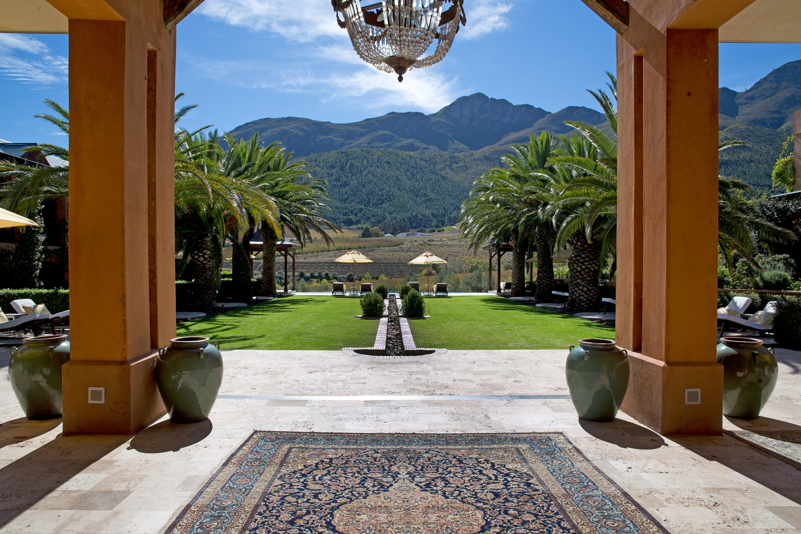 Le Residence-Courtyard