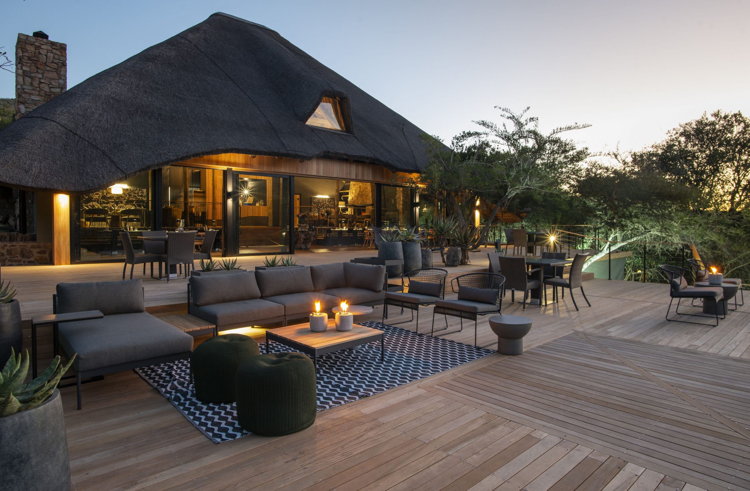 South Africa - Eastern Private Game Reserves - Shamwari Bayethe Lodge - Main Lodge Seating