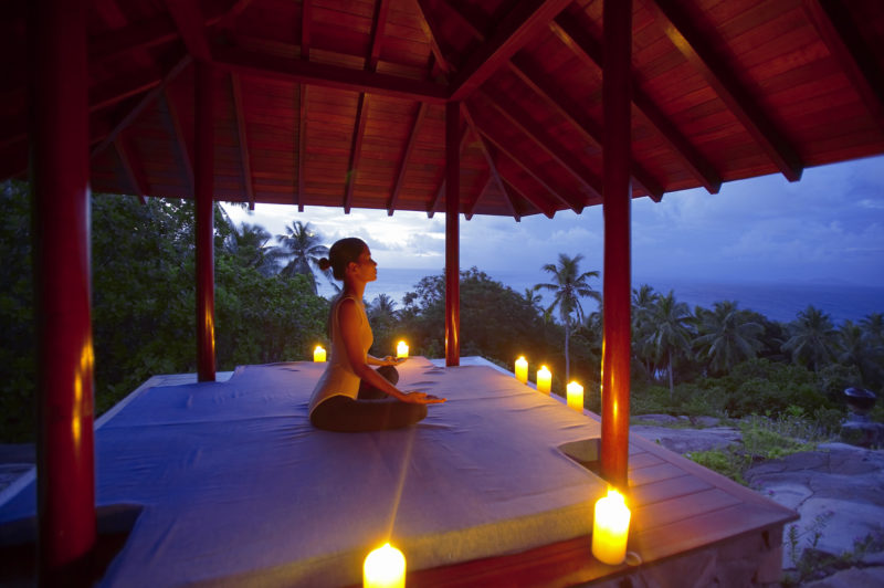Seychelles - Fregate Island -1554 - Fregate Island Private - Rock Spa Yoga - Meditation under candlelight
