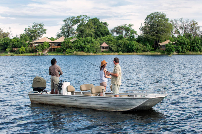 Botswana - Linyanti Concessions - Duma Tau Camp - Safari boats