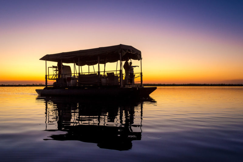 Botswana - Linyanti Concessions - Duma Tau Camp - Safari boats