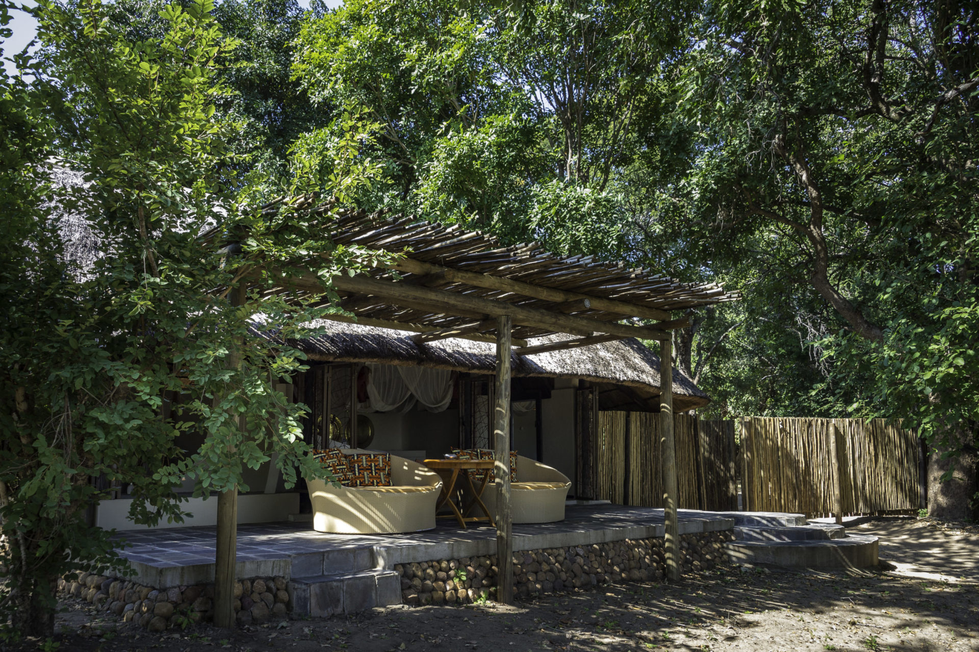Zambia - South Luangwa National Park - 1564 - Kapamba Bushcamp exterior