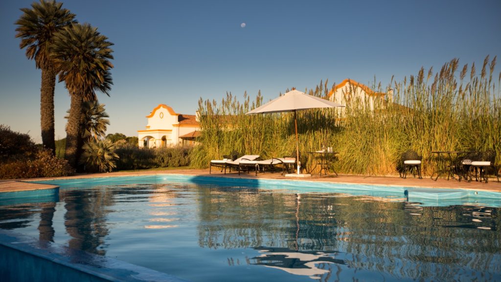 Argentina - Córdoba- 1584 - Swimming pool views
