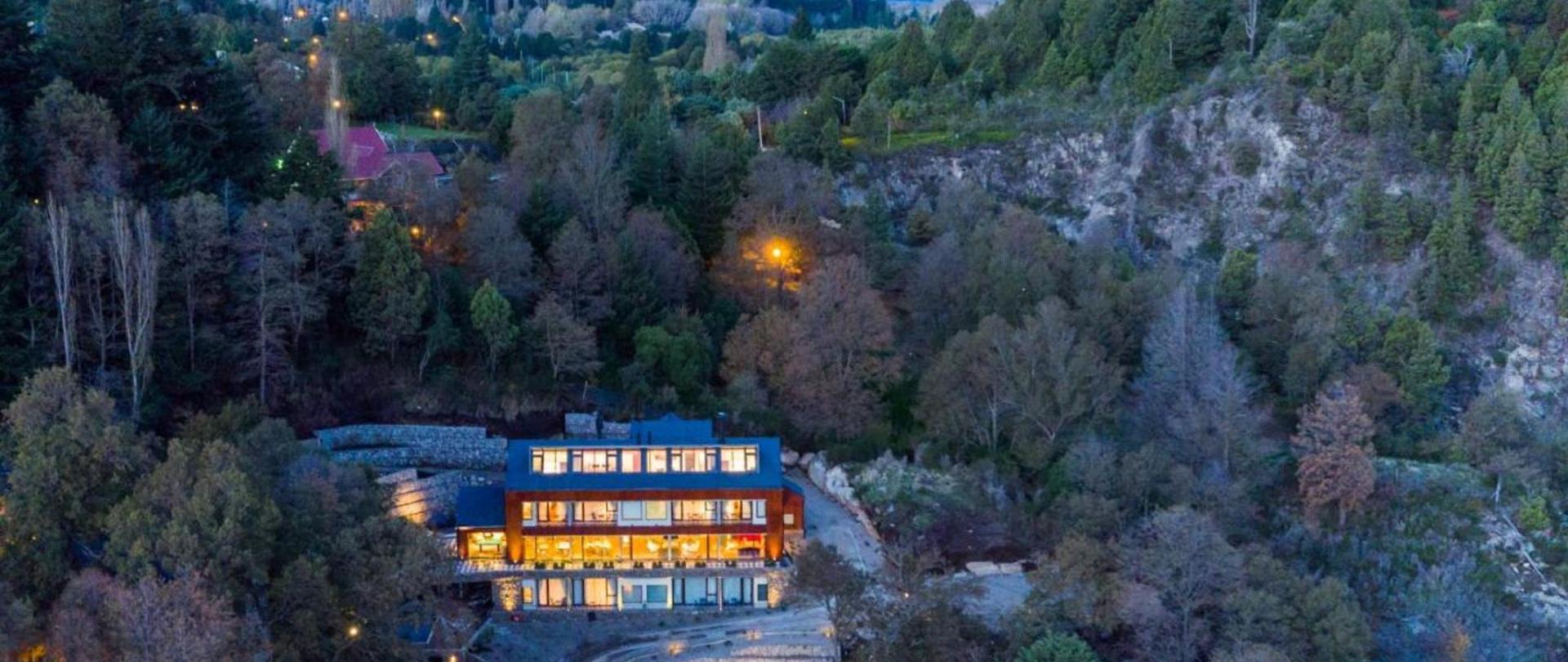 Argentina - Lakes District - San Martín de Los Andes - 1584 - Paraíso Casa de Montaña from above