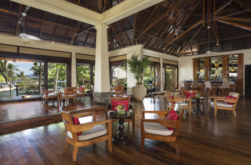Mauritius - South Coast - 3996 - Shanti Maurice Resort & Spa beachfront suite red ginger bar