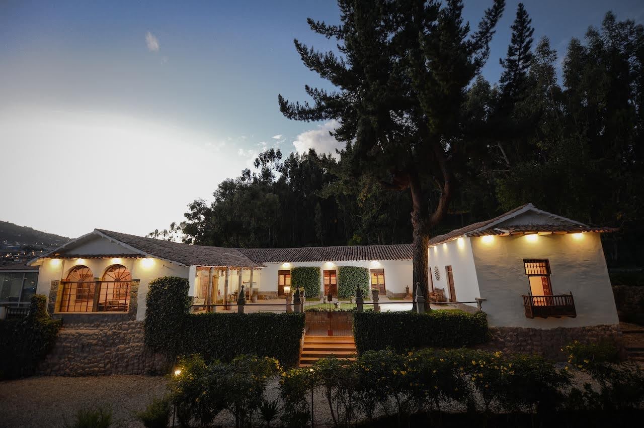 Peru - Cusco - 1559 - Palacio Manco Capac at sunrise