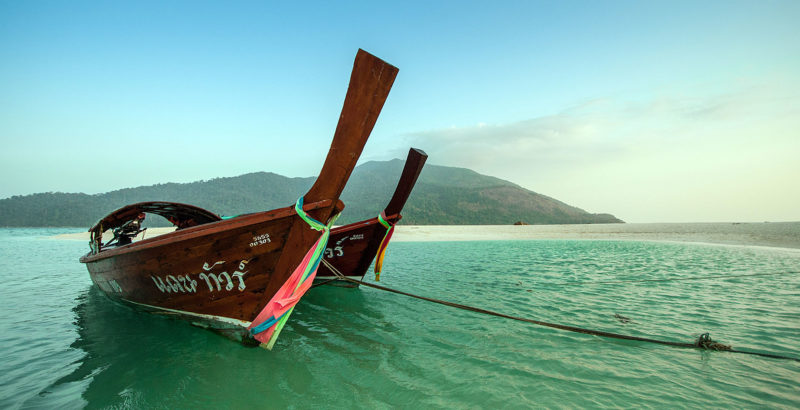 Thailand - Khao Lak - 18264 - Boat on Ocean