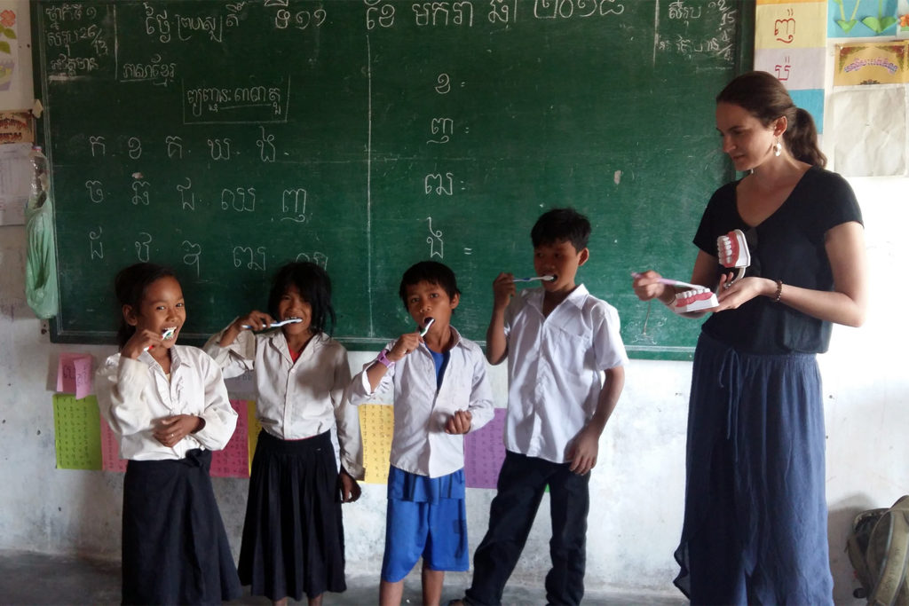 Hygiene Teaching to Kids in Cambodia