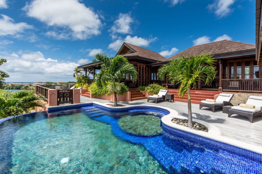 Grenada - St George's - Calabash Luxury Hotel plunge pool